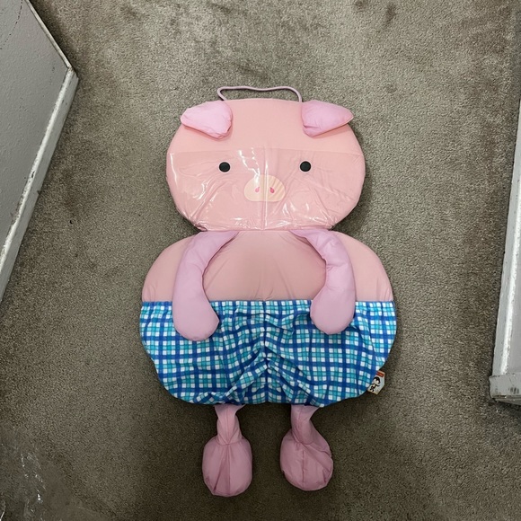 pink pig vertical storage ! - Picture 1 of 4